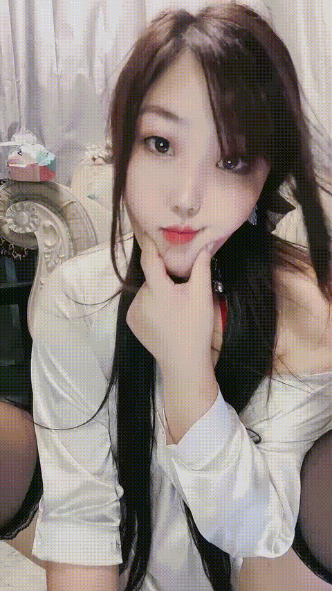 小南荨_04_p40_compressed.gif