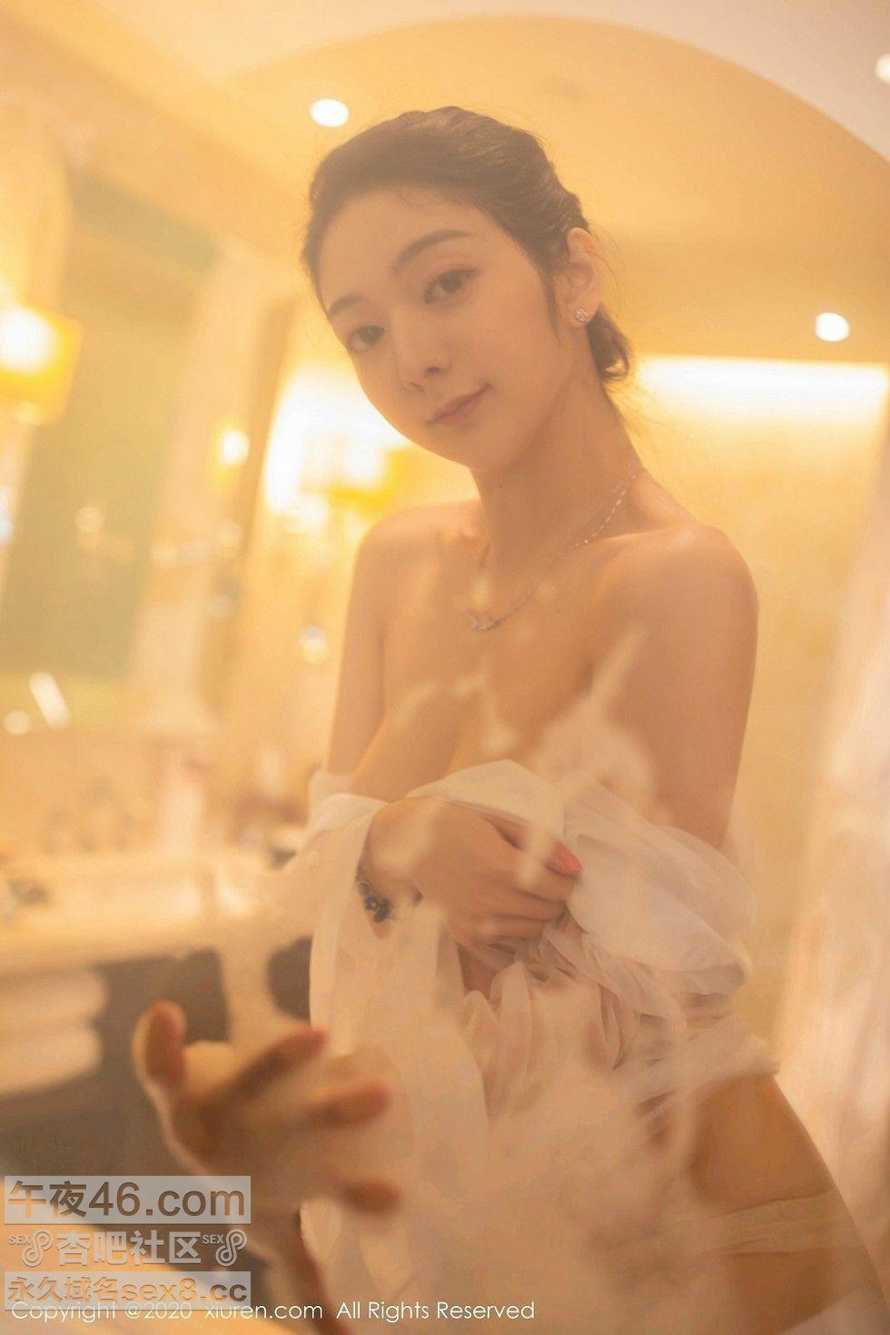 D9215829773.jpg