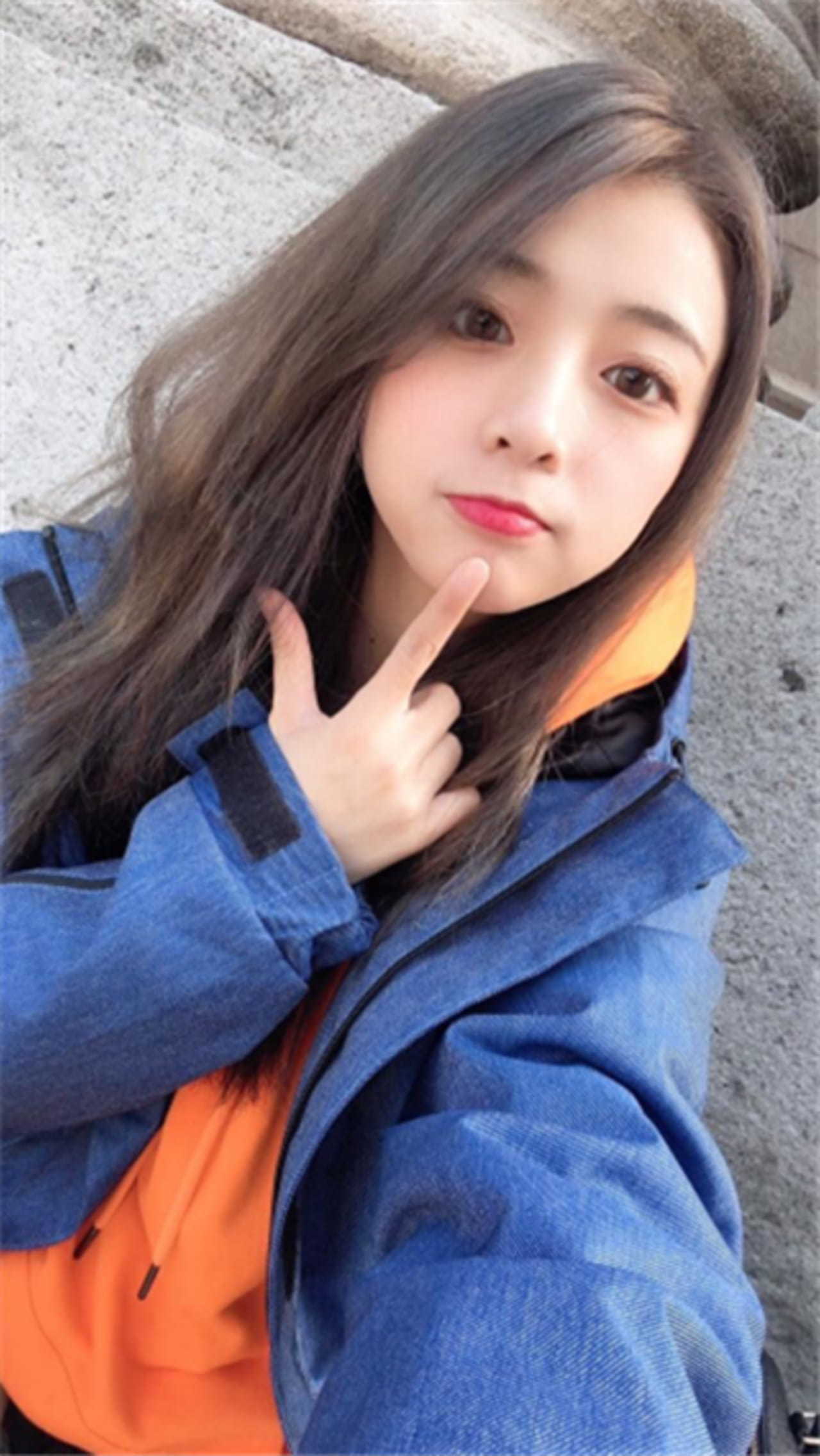 20513795.jpg