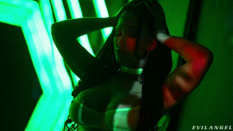Deep Inside Jennifer White 4_p5.gif