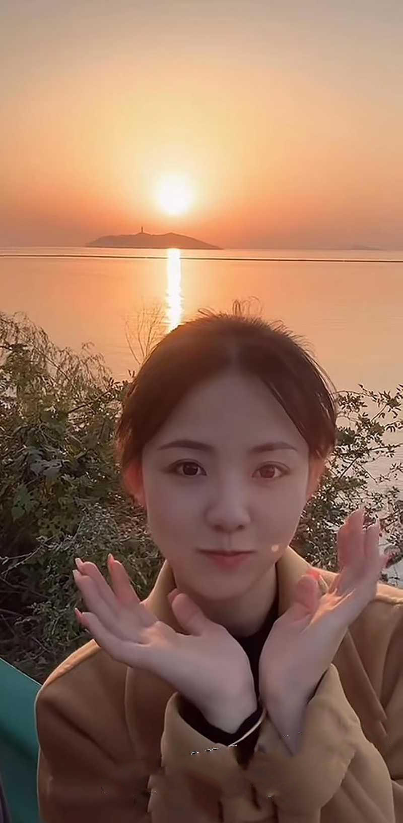 下载 (1).jpg