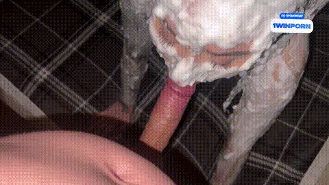 Tiktok challenge Fuck in Foam_p5_compressed.gif