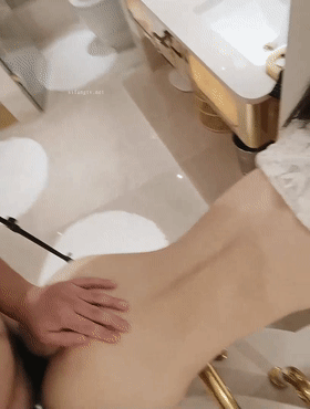 5c5dda815a1745235.gif
