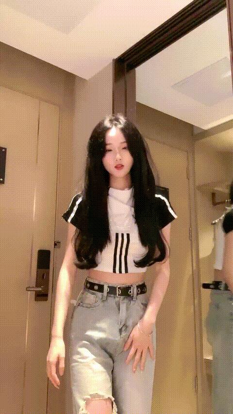 #萝莉萌主__8_2_15d7o_p40_compressed.gif