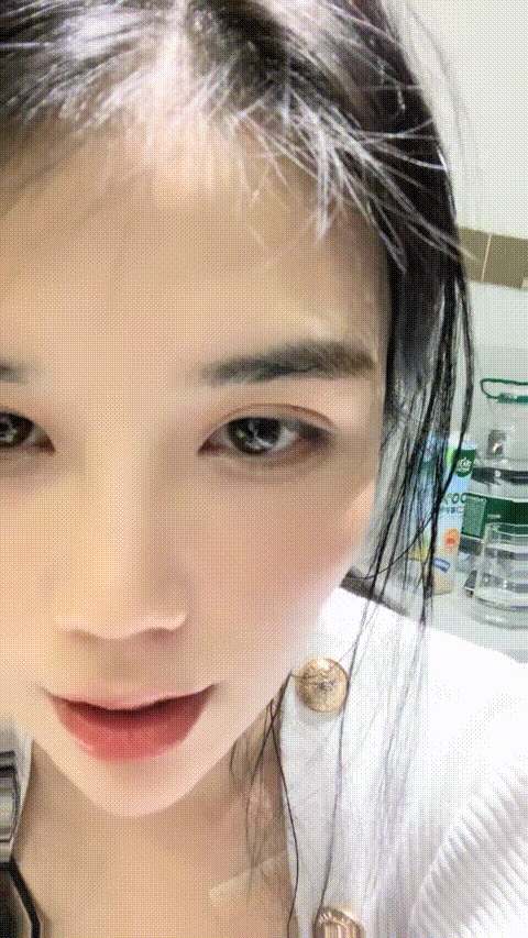 86360696_一线天小美_03_p5_compressed_compressed.gif