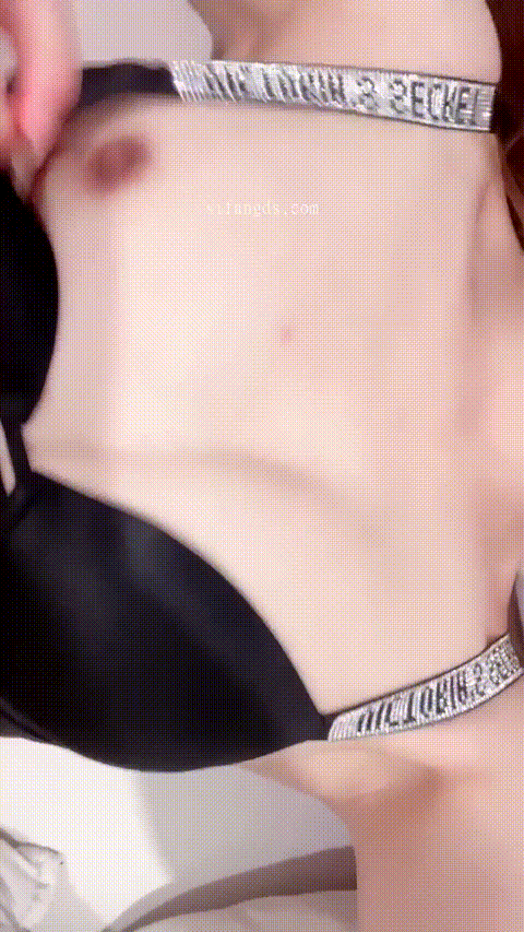 【圆宝好乖】道具自慰_雪白美乳_粉嫩美鲍_丝袜美腿诱惑_3_p60.gif