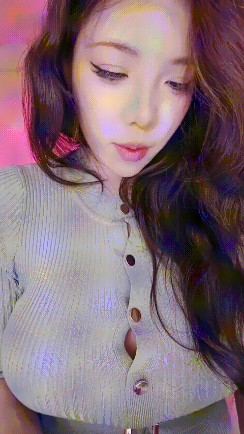 纯情小慧 591369473_ 1212-040130 01_01_09-_p20_compressed.gif