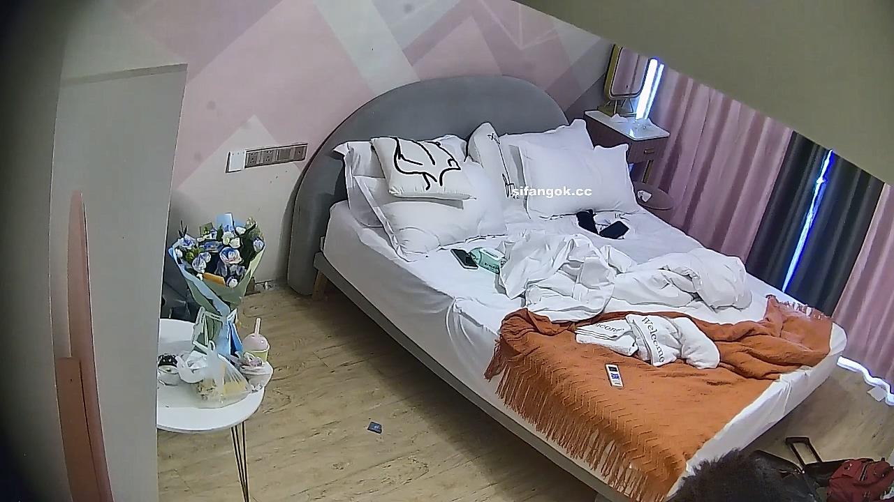 h-5-30大学城 清纯气质小女友开房 这身材颜值真的属于漂亮了.mp4_20260531_171155.491.jpg