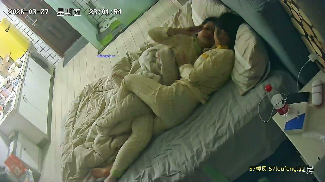 酒店针孔偷拍变态女同用手指插完穴还用手分开看里面.mp4_20260330_213328.916.jpg.jpg