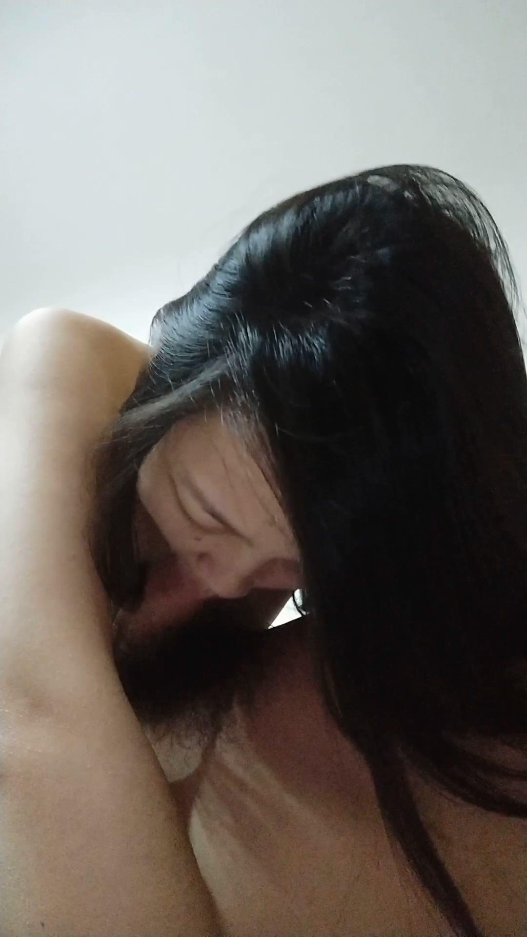 約老婆相識多久的美乳閨蜜開房打炮害羞不讓拍臉／小年輕約口技精湛的外圍女白天啪啪內.jpg