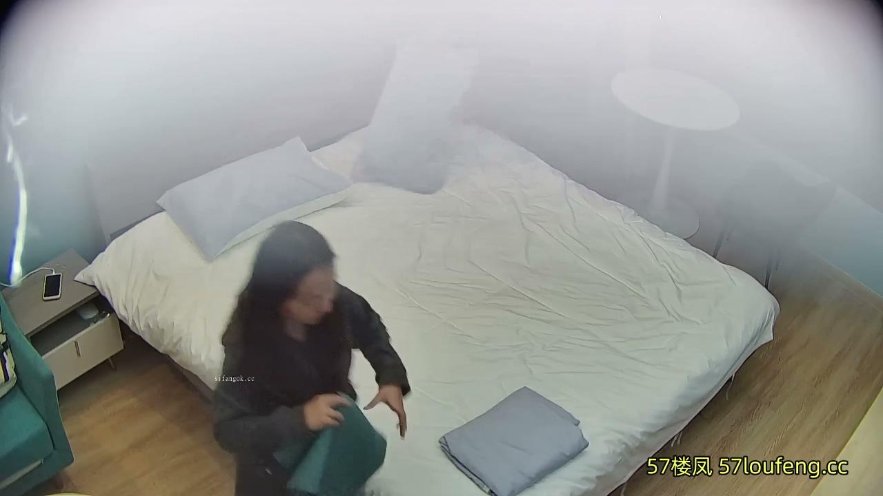 ❤️20260329酒店针孔偷拍白丝情趣纱衣穿好高跟鞋被男友按床边狠狠操.mp4_20260330_21.jpg