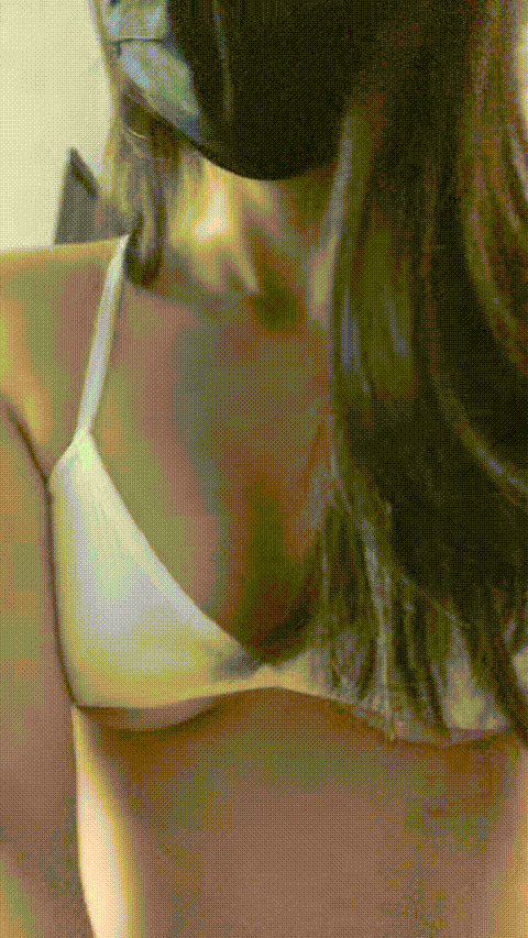 23221139_诱惑不漏绿播刘亦菲_不露不秀晚安妮_05_00000p7a34_p40_compressed.gif.gif