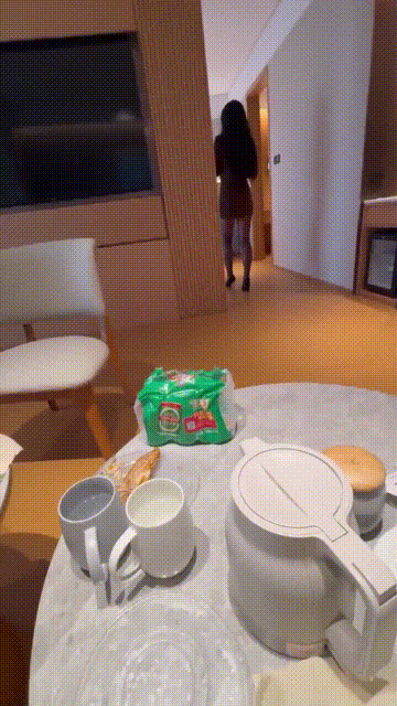 2 (4)_compressed.gif
