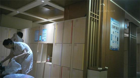 大神潜入水上乐园更衣间四处游走❤️逼毛浓[00_20_20][20240615-185304].jpg.jpg