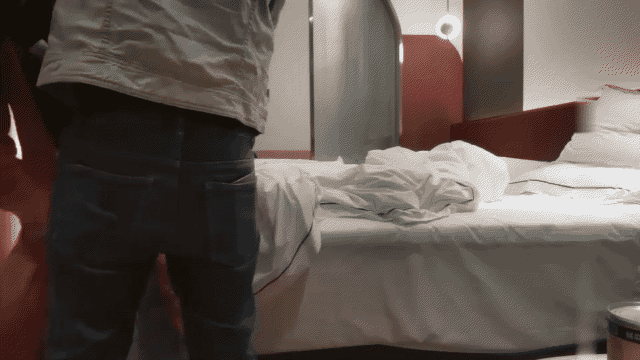 【文轩探花】两个骚少妇配合默契，激情啪啪，淫液不断，娇喘连连不可错过。_5p.gif.gif