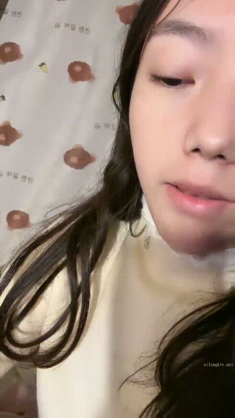 【晚儿】超级清纯校花萝莉女神_宿舍道具自慰流白浆粉红蜜穴_3_p80_compressed.gif.gif