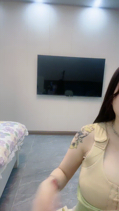 vlc_record_2023_05_18_13h03m55s_cx___p20.gif