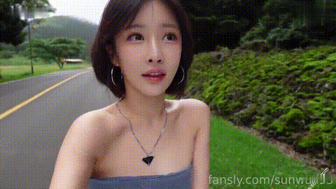 大奶美女Sunwall 身材丰满大白天和男友开车来到风景秀丽的野外激情啪啪_p40.gif.gif