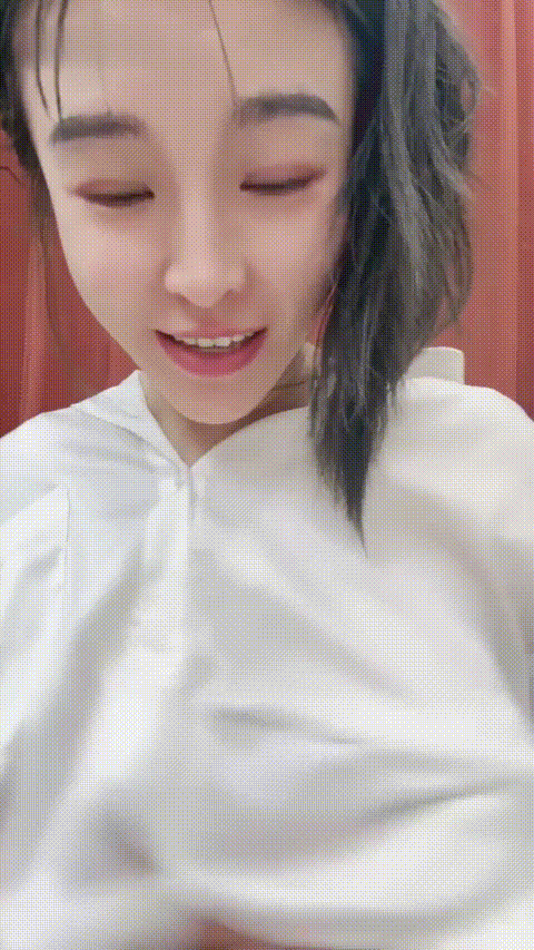 蜜桃臀朵朵 204967392__20251115-231952_p20_compressed.gif