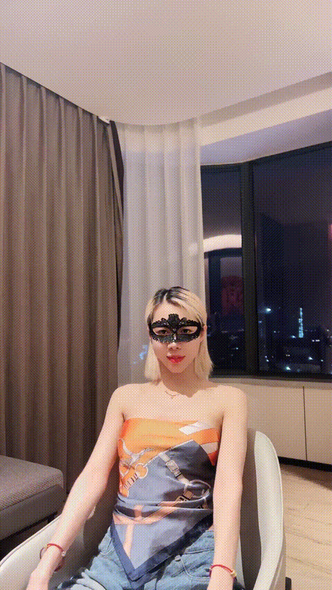 【妖妖】沟搭年轻越南妹子啪啪 会说中文 极品身材 美腿丝袜 诱惑啪啪 吃鸡骑乘 过瘾 (.gif