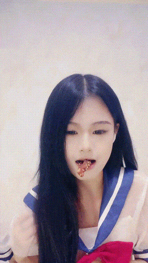 小易_ 0626-004959-981225_p20 (2).gif