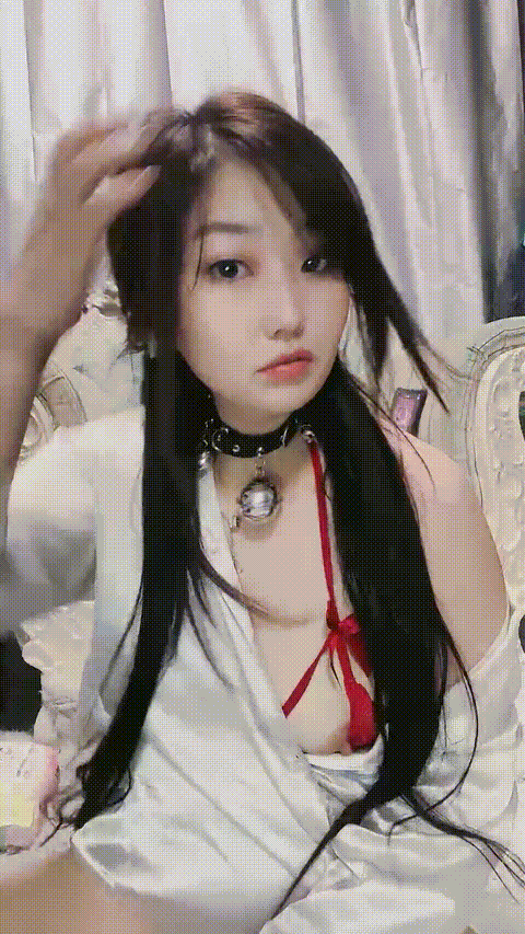 小南荨_04_p80_compressed.gif