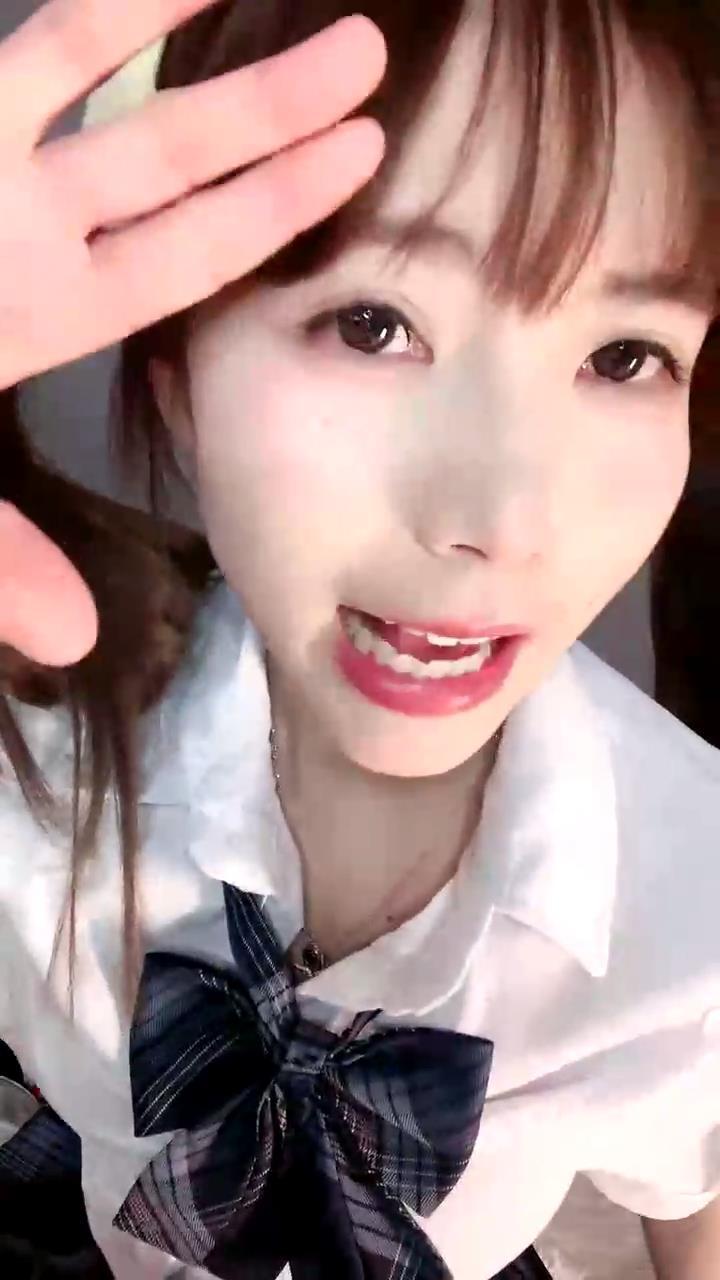 校园女神，白虎穴，一线天馒头逼，真极品，[01_01_57][20240612-221514].jpg.jpg