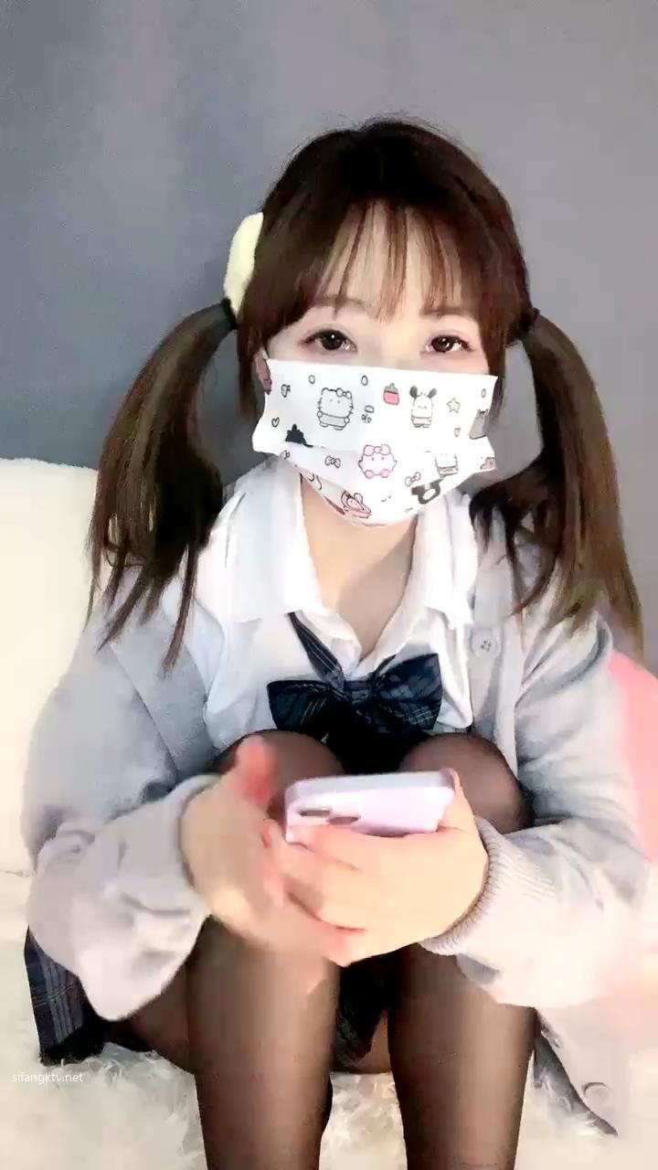 校园女神，白虎穴，一线天馒头逼，真极品，[20240612-221510].jpg