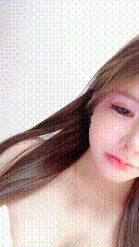 颜颜爱睡觉_20260306_162345_p80.gif