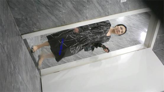 高档酒店女厕全多位高跟美少妇的极品美鲍[00_00_01][20240616-183127].jpg