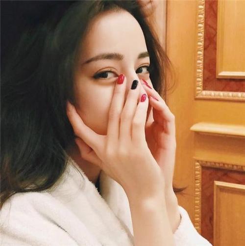 纤纤玉手.jpg