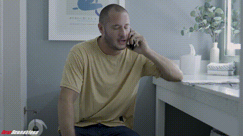MAZY MYERS HELPS PULL OFF HIS BIG BRIGHT IDEA_p5.gif