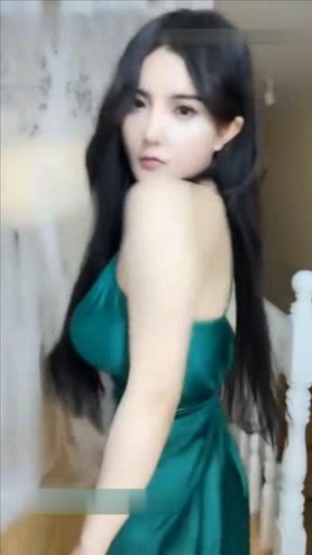 最强推荐 斗鱼骚主播”古阿扎“在曝露点视频 这次还自慰抠逼了 稀缺资源啊.mp4_202011.jpg