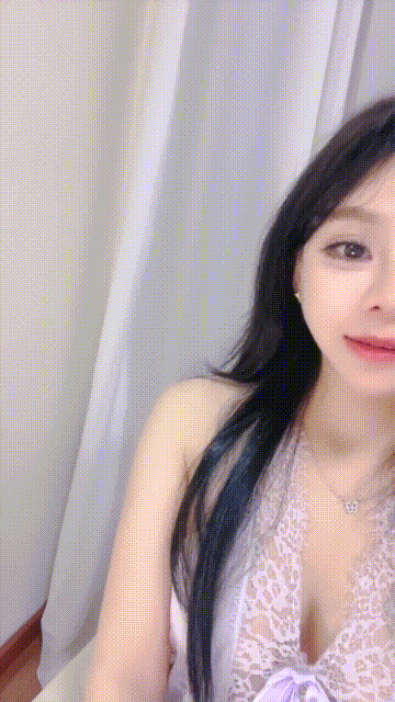 超美小姐姐【一个小板栗】白净清新 圆圆的奶子 好干净无毛粉逼 一条缝宛如一线天 跳蛋.gif