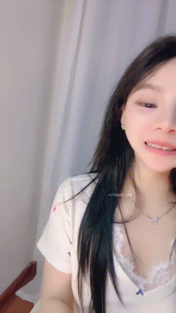 超美小姐姐【一个小板栗】白净清新 圆圆的奶子 好干净无毛粉逼 一条缝宛如一线天 跳蛋.gif